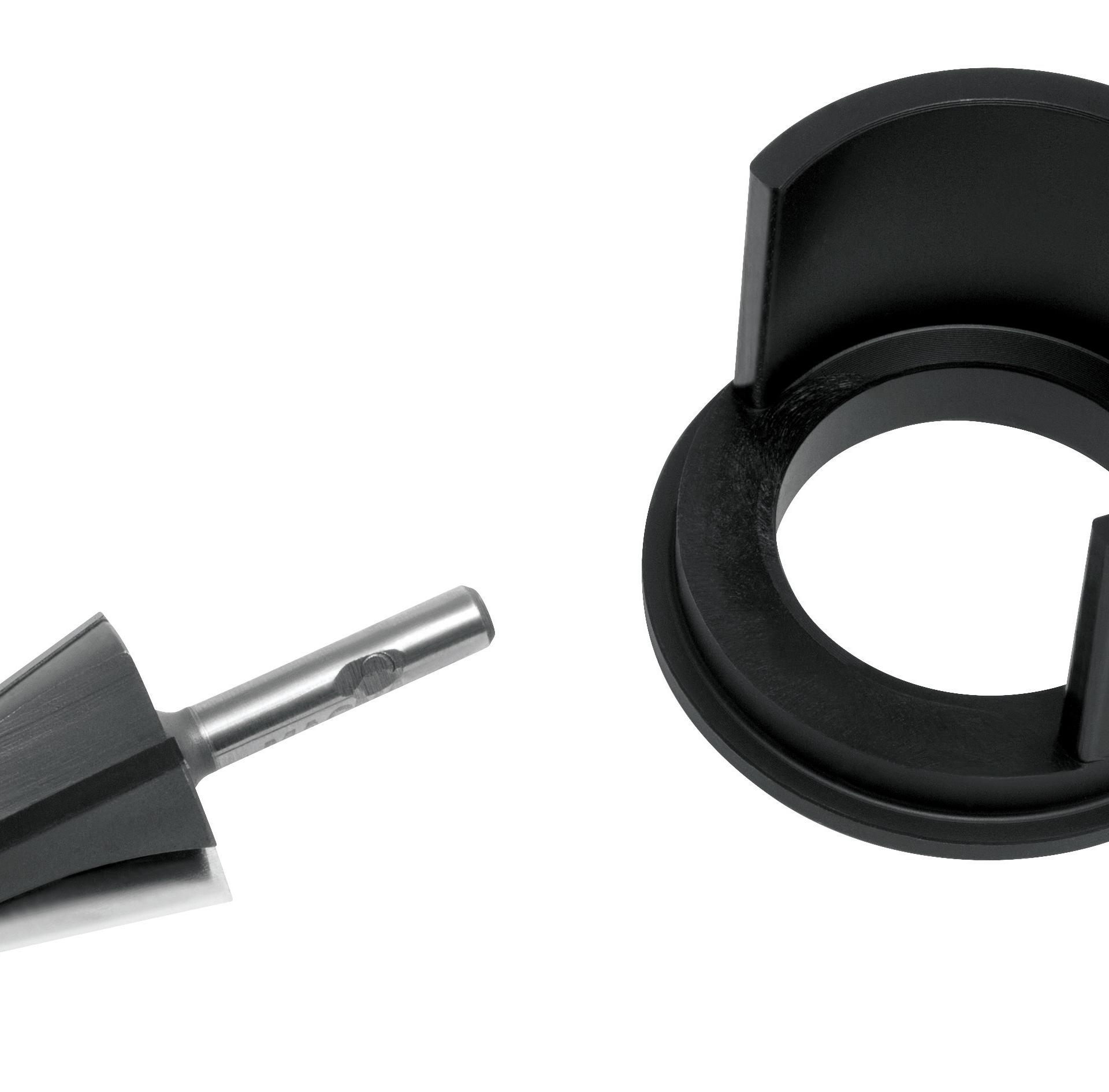 Kit includes #44648 1” Router Bit and #44649 O.D. Shroud İçin: 6” Diameter and Larger, Gasketed Plastik Pipe