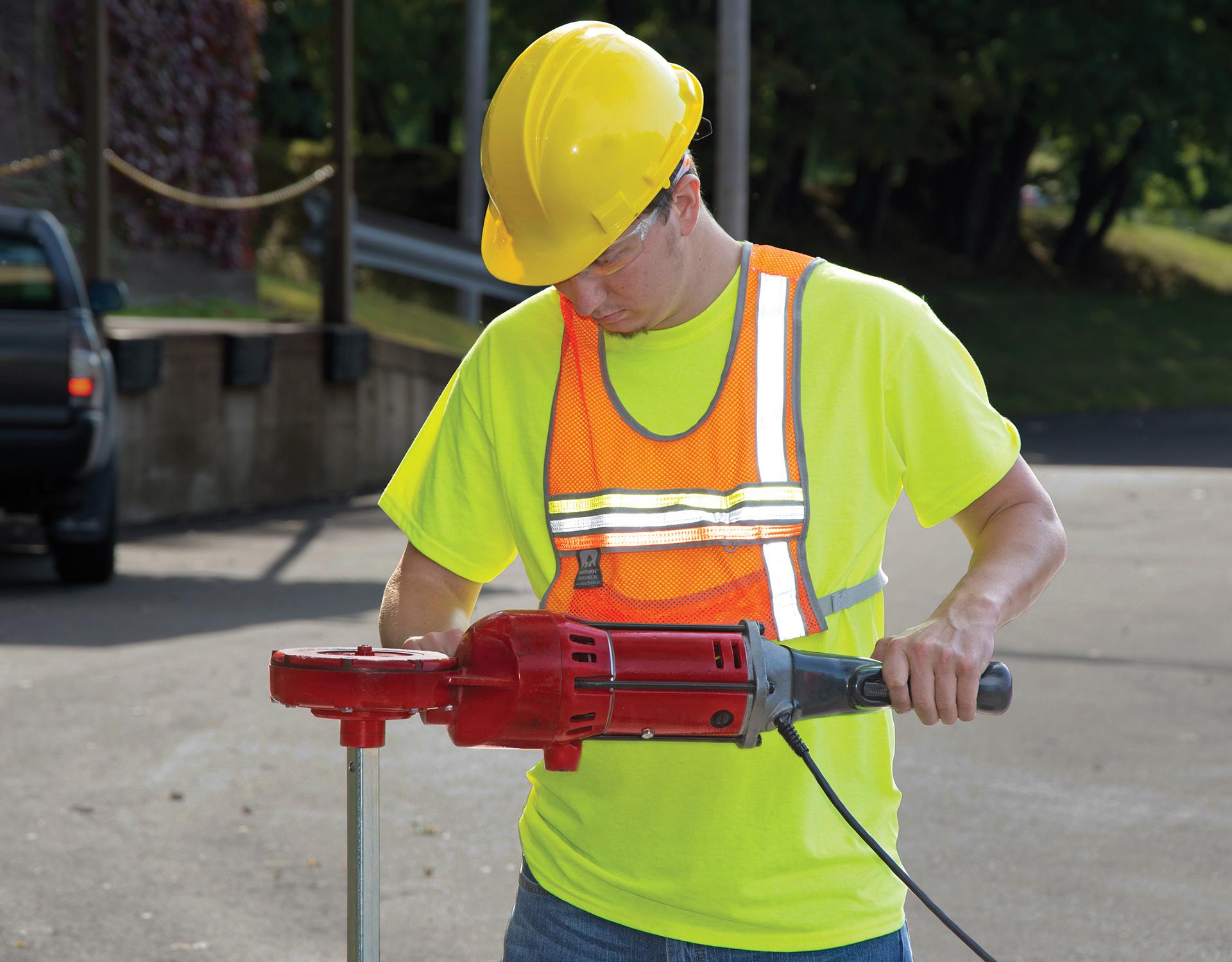 Kit includes 700PD electric power drive, VOKUCLUTCH utility clutch, 2" valve key and extension